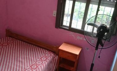 Casa en venta - 4 Dormitorios 3 Baños 4 Cocheras - 350Mts2 - Las Toninas