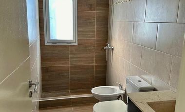 Casa en venta con renta - Barrio Santa Inés, Canning