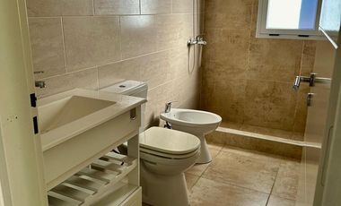 Casa en venta con renta - Barrio Santa Inés, Canning