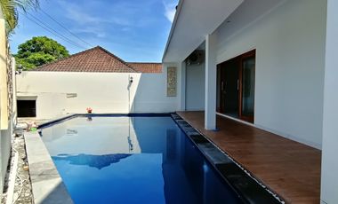 Villa di Kertalangu hanya 3 menit ke Dyatmika School Bali