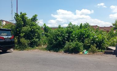 Tanah Zona Perdagangan (Red Zone) di Sunset Road Bali