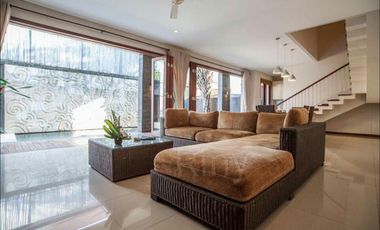 Villa di Seminyak Bali dekat Sunset Road