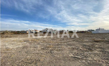 Terreno en Venta en San Juan del Río, uso Mixto. - (3)