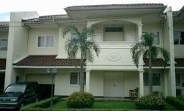 Sewa Rumah Townhouse Pondok Intan Residence 5I Furnished Swimming Pool