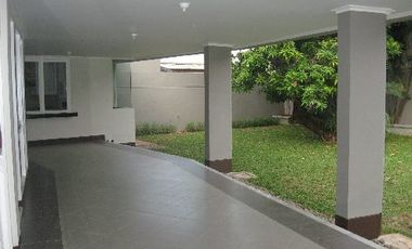 Siaga Raya 3G - Rumah Furnished Kolam Renang di Pejaten, Townhouse