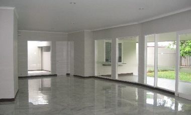 Siaga Raya 3G - Rumah Furnished Kolam Renang di Pejaten, Townhouse