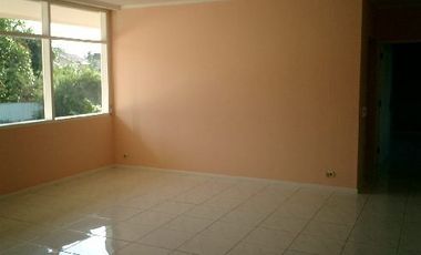 Siaga Raya 77E - Semi Furnished House At Compound Lembonghouse