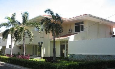 Siaga Raya 77E - Semi Furnished House At Compound Lembonghouse