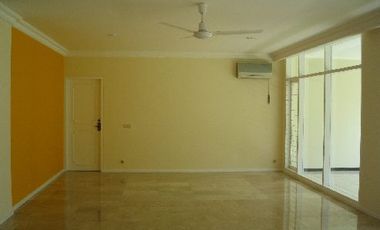 Siaga Raya 77E - Semi Furnished House At Compound Lembonghouse