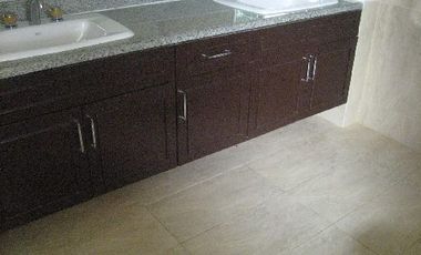 Siaga Raya 77E - Semi Furnished House At Compound Lembonghouse