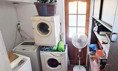 CASA REMODELADA VILLA SANTA CAROLINA 4 HABITACIONES 2 PISOS