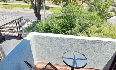 CASA REMODELADA VILLA SANTA CAROLINA 4 HABITACIONES 2 PISOS