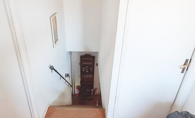 CASA REMODELADA VILLA SANTA CAROLINA 4 HABITACIONES 2 PISOS