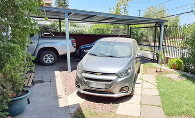 CASA REMODELADA VILLA SANTA CAROLINA 4 HABITACIONES 2 PISOS