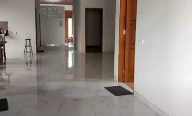 Dijual Rumah Siap Huni Lokasi Strategis di Kupang Baru Sukomanunggal Surabaya Barat