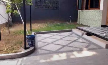Dijual Rumah Siap Huni Lokasi Strategis di Kupang Baru Sukomanunggal Surabaya Barat
