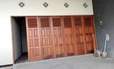 Dijual Rumah Siap Huni Lokasi Strategis di Kupang Baru Sukomanunggal Surabaya Barat