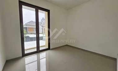 Dijual Cepat Rumah Cantik Kt.3 Siap Huni di Graha Raya
