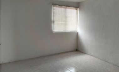 AMPLIO DEPARTAMENTO DE DOS NIVELES EN PASTORES