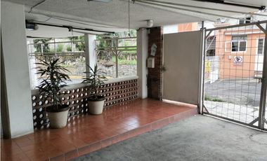 AMPLIO DEPARTAMENTO DE DOS NIVELES EN PASTORES