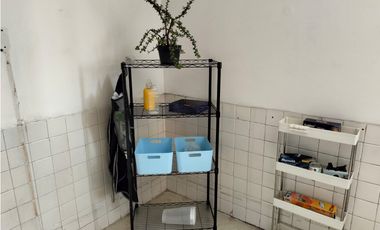 AMPLIO DEPARTAMENTO DE DOS NIVELES EN PASTORES