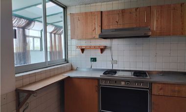 AMPLIO DEPARTAMENTO DE DOS NIVELES EN PASTORES