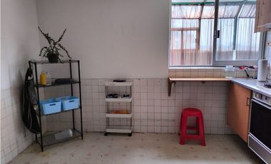 AMPLIO DEPARTAMENTO DE DOS NIVELES EN PASTORES