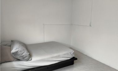 AMPLIO DEPARTAMENTO DE DOS NIVELES EN PASTORES