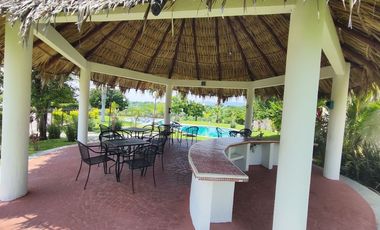 Casa de dos recámaras con alberca en Real Santa Fe Residencial I, Xochitepec, Mor.