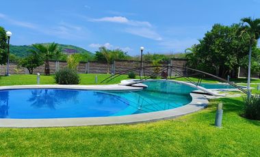 Casa de dos recámaras con alberca en Real Santa Fe Residencial I, Xochitepec, Mor.