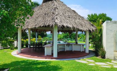 Casa de dos recámaras con alberca en Real Santa Fe Residencial I, Xochitepec, Mor.