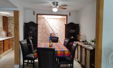 Casa de dos recámaras con alberca en Real Santa Fe Residencial I, Xochitepec, Mor.