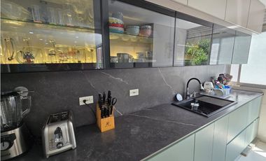 Vendo Apartamento en Conquistadores