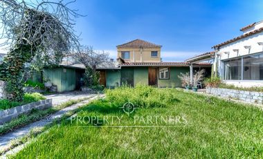 Increíble casa en venta a pasos de colegio Calasanz, Ñuñoa.