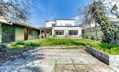 Increíble casa en venta a pasos de colegio Calasanz, Ñuñoa.