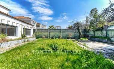Increíble casa en venta a pasos de colegio Calasanz, Ñuñoa.