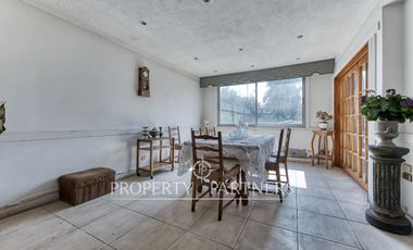 Increíble casa en venta a pasos de colegio Calasanz, Ñuñoa.