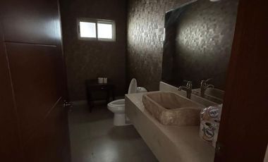 Casa en venta. Rincón de la Lomas, en Sierra Alta. Monterrey, N.L.