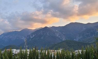 Casa en venta. Rincón de la Lomas, en Sierra Alta. Monterrey, N.L.