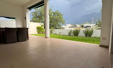 Casa en venta. Rincón de la Lomas, en Sierra Alta. Monterrey, N.L.