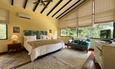 Se vende Casa Campestre en la Morada.