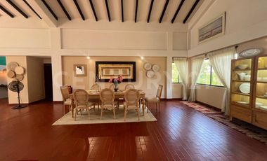 Se vende Casa Campestre en la Morada.