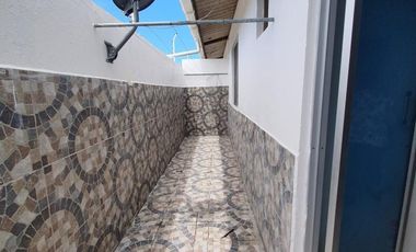 VENDO CASA VACACIONAL EN TONSUPA ESMERALDAS