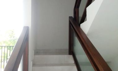 Rumah Cantik Modern View Sawah sekar jepun Denpasar Bali