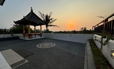 Villa Tropis 2 lantai Pantai Tegal Besar Klungkung bali