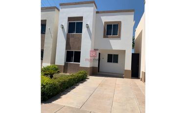 CASA AMUEBLADA EN RENTA EN PUENTE REAL SECCION MARBELLA. CD. OBREGÓN