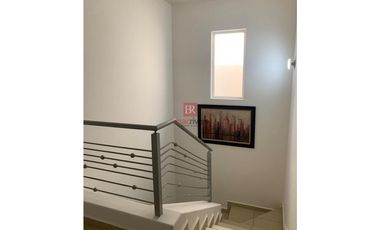 CASA AMUEBLADA EN RENTA EN PUENTE REAL SECCION MARBELLA. CD. OBREGÓN