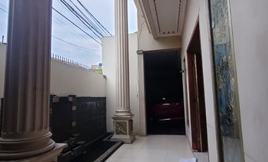 Rumah siap huni besar di tebet jakarta selatan
