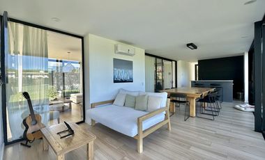 Excelente chalet en barrio privado Arenas del Sur