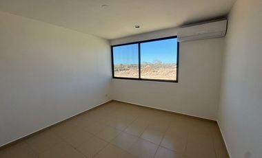 Casa nueva en venta con alberca en Conkal -Cumbres Novonorte